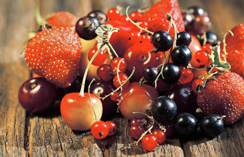 strawberries-cranberries-currants-2.jpg strawberries-cranberries-currants-2.jpg